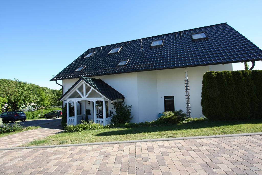 ビンツHaus Sonnenhugelアパートメント エクステリア 写真