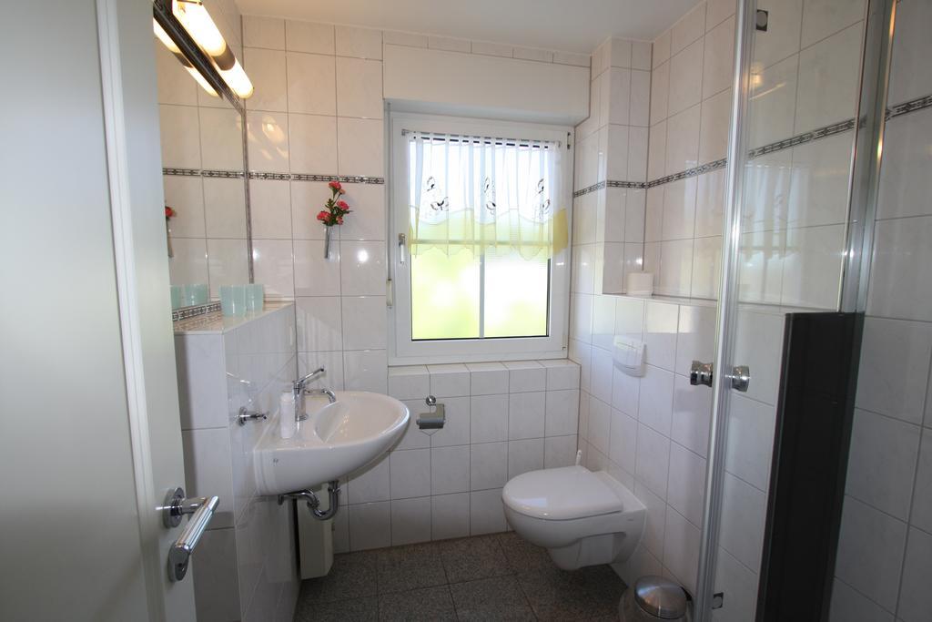 ビンツHaus Sonnenhugelアパートメント エクステリア 写真